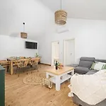 Ivana Whisper Of Nature Villa