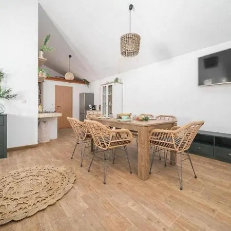 Ivana Whisper Of Nature Vodice