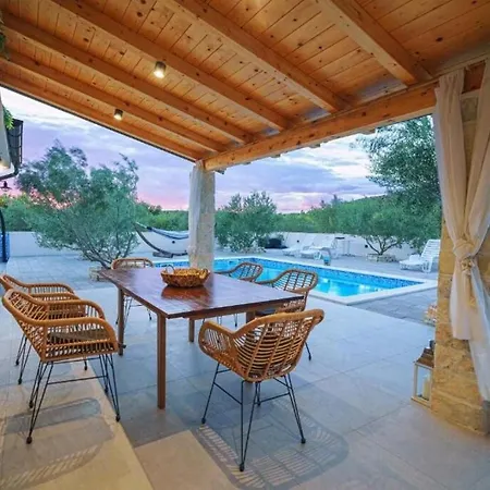 Ivana Whisper Of Nature Villa